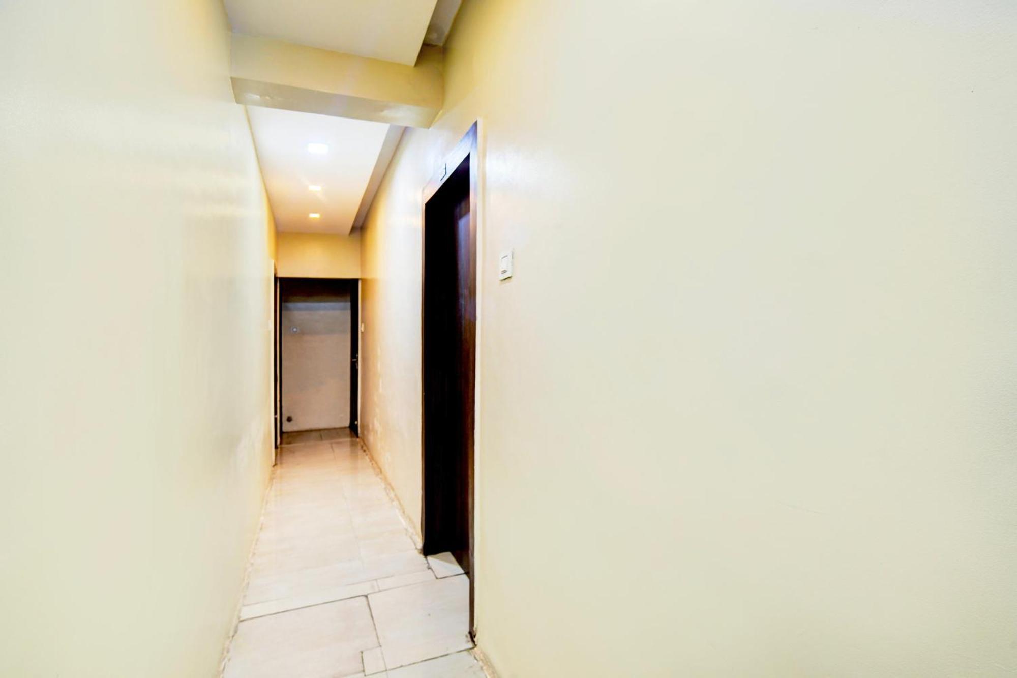 OYO 11657 Hotel SVL Inn Indore Exterior foto