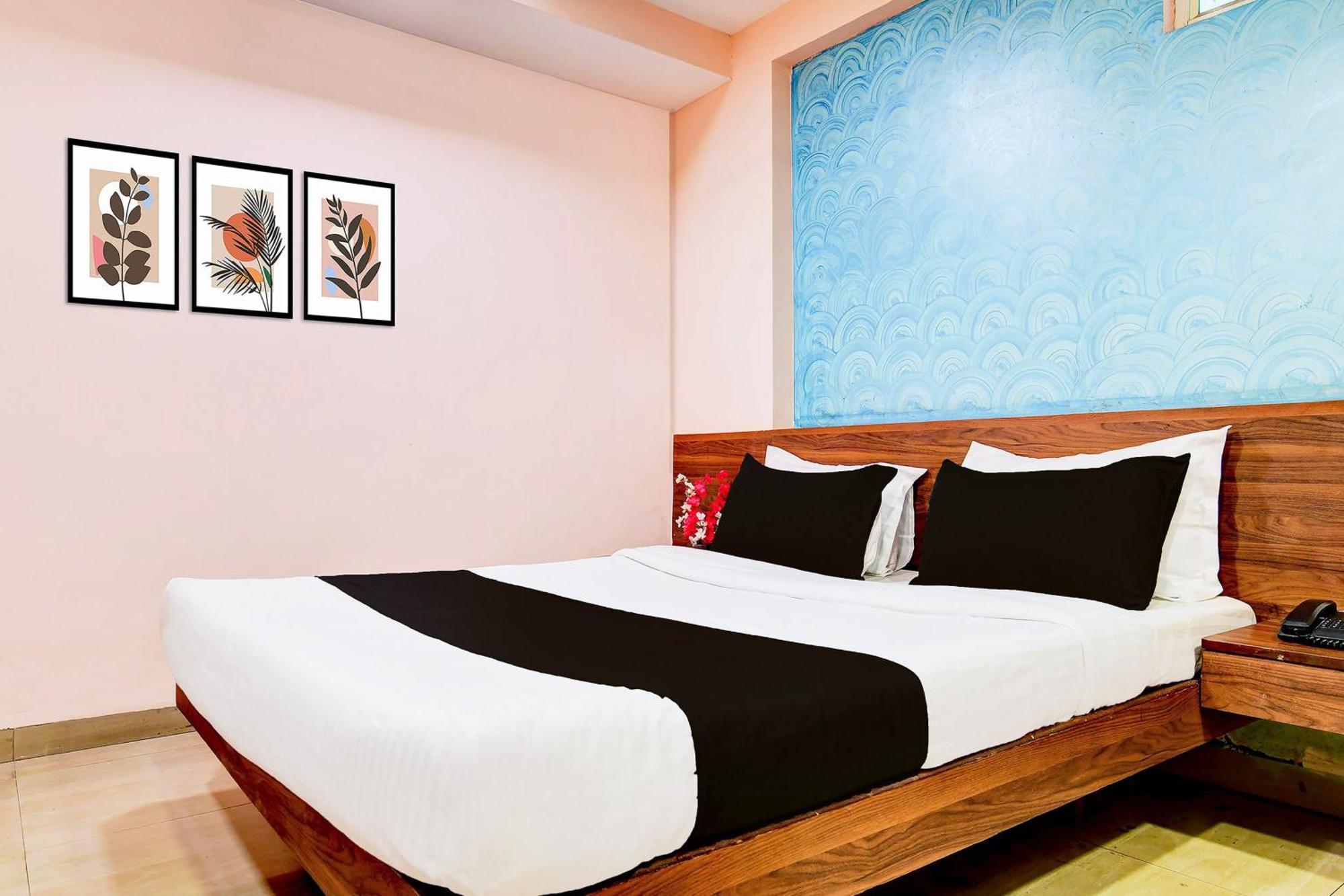 OYO 11657 Hotel SVL Inn Indore Exterior foto