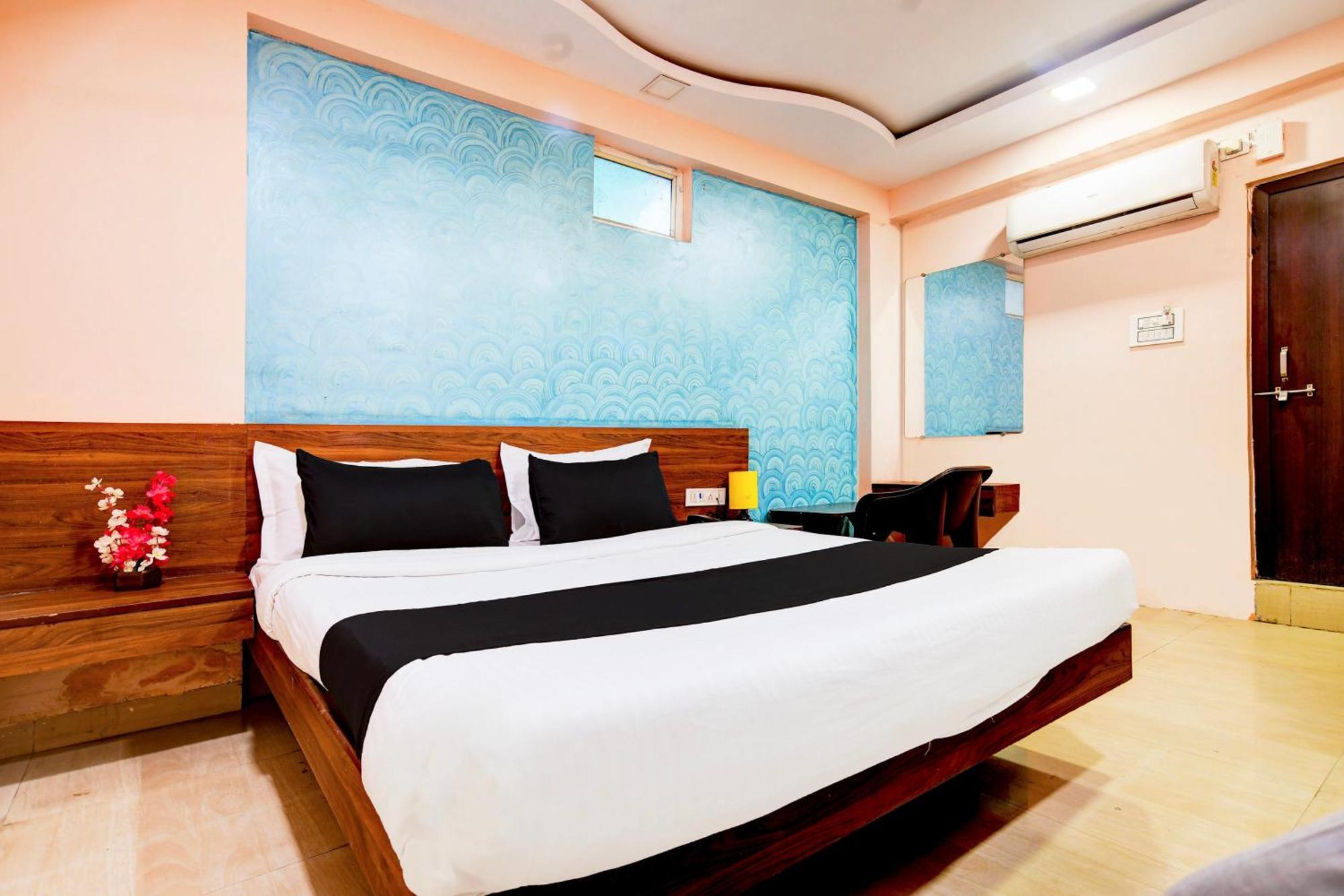 OYO 11657 Hotel SVL Inn Indore Exterior foto